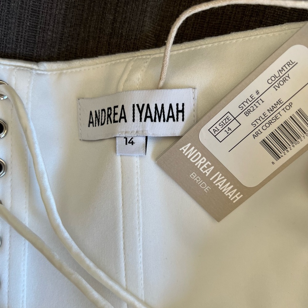 Andrea Iyamah Ari Corset top White Size 14
BRAND NEW with tags - Picture 4 of 7